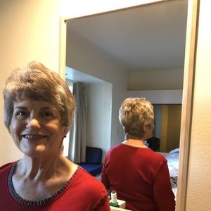 Meet your Posher, Joy